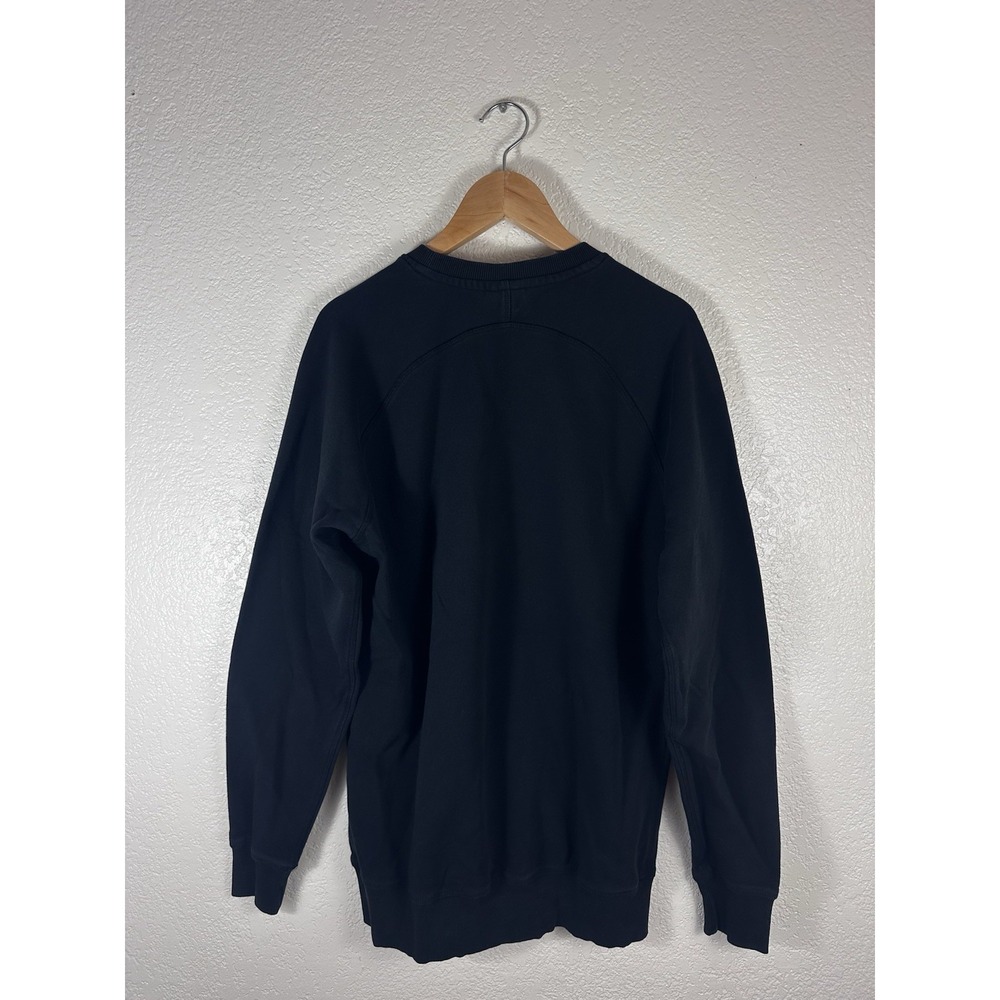 Gymshark Men's Medium Black Crewneck Sweatshirt Embroidered Logo Pullover - Picture 2 of 10